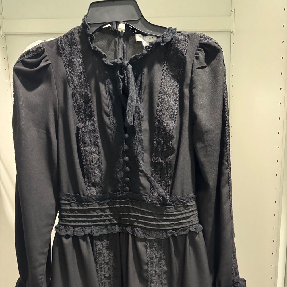 Stellah Black Lace Ruffle Dress - XS - Picture 3 of 7